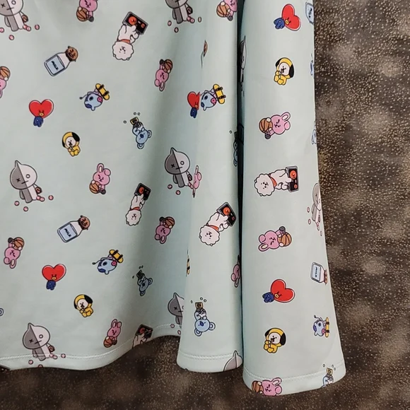 BT21 Skater Skirt - Picture 4 of 8